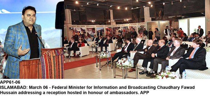 APP61-06InfoMinister-Islamabad