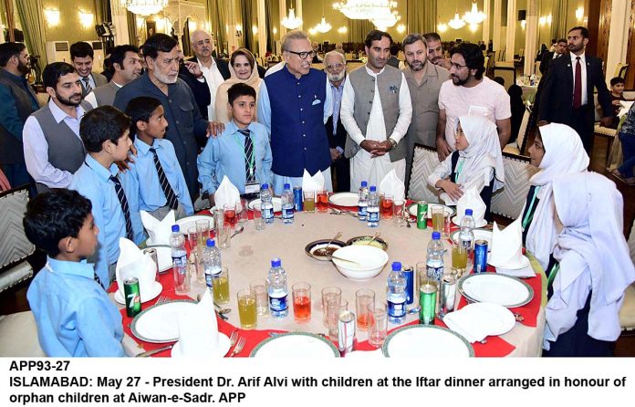 APP93-27President-Islamabad