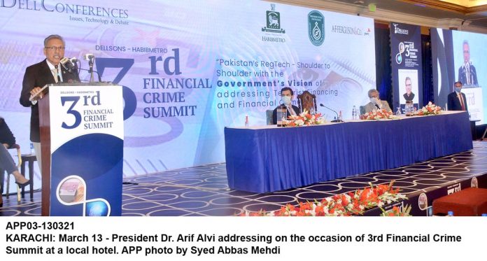 APP03-130321President-Karachi