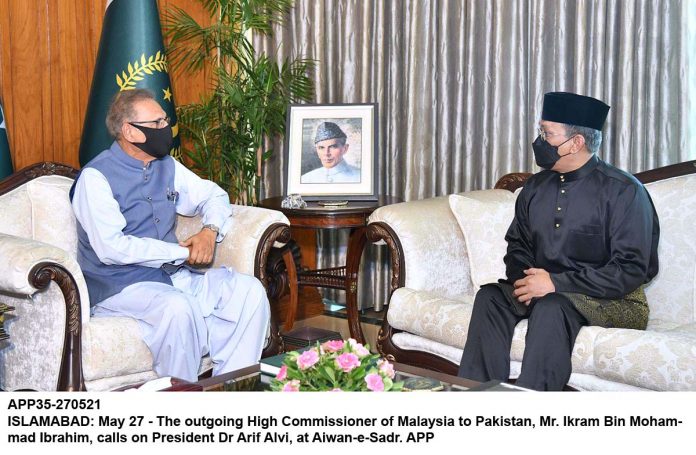 APP35-270521President-Islamabad