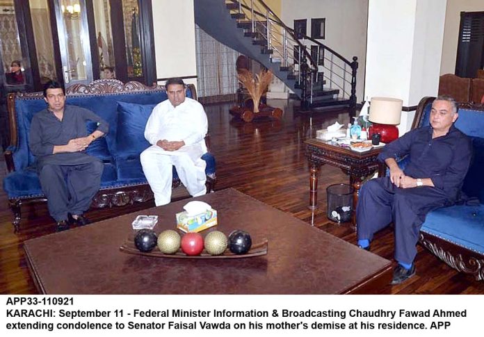 APP33-110921InfoMinister-Karachi