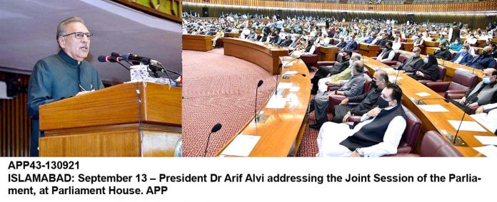 APP43-1309President-Islamabad