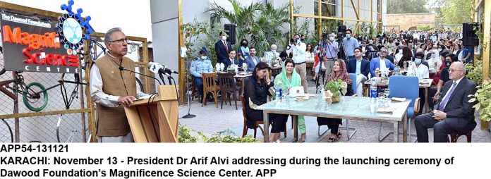 APP54-131121President-Karachi