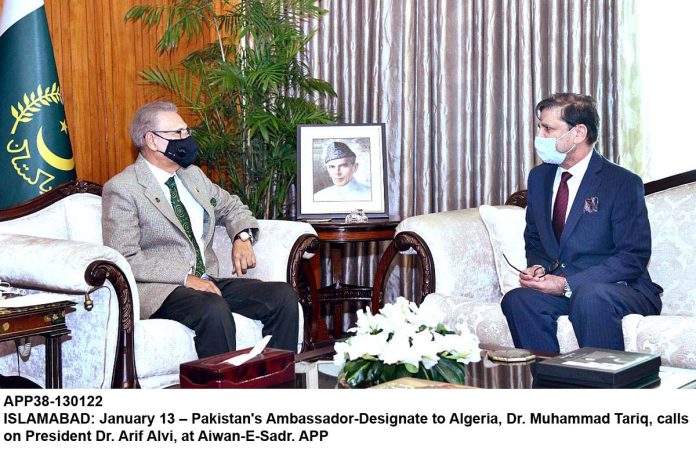 APP38-130122President-Islamabad
