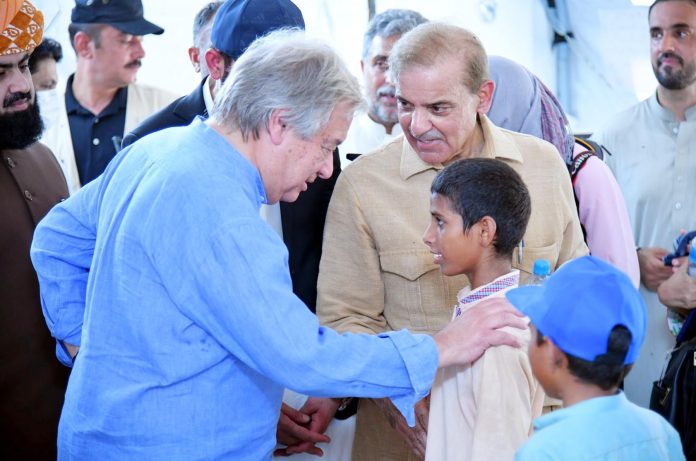 Gotres - Osta Mohammad - Camp - Visit