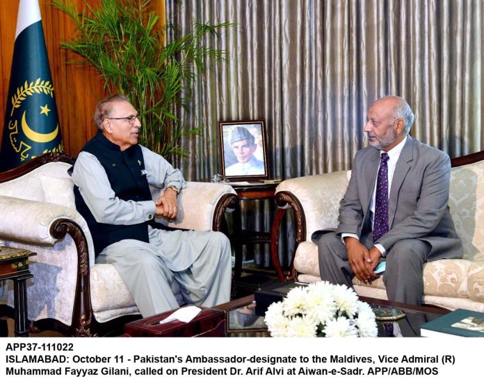 APP37-111022President-Islamabad