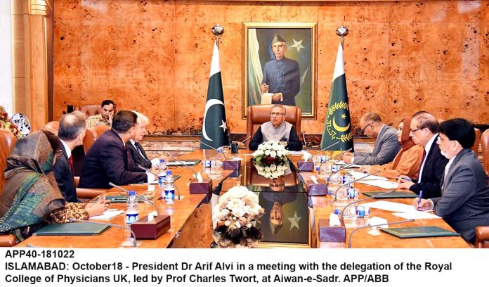 APP40-181022President-Islamabad
