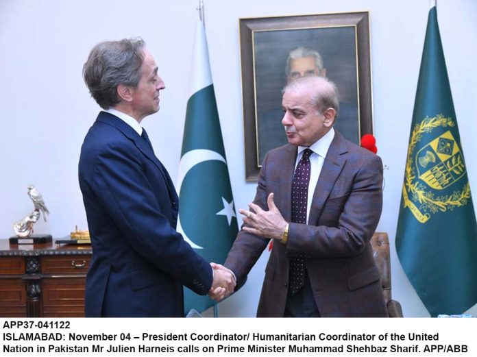 APP37-041122PM-Islamabad